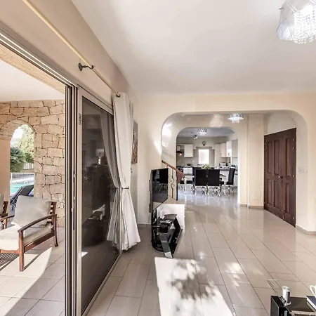 Villa Golden Coral *