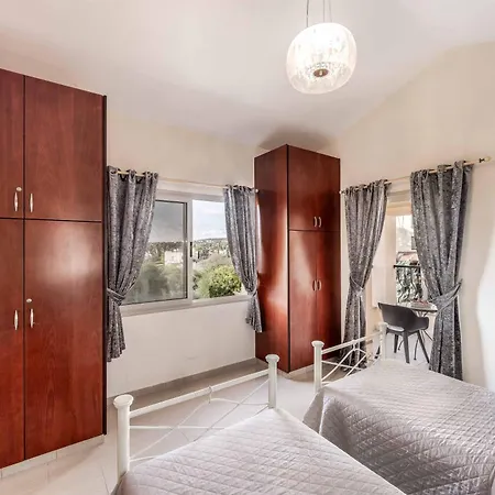 Golden Coral ヴィラ ペイヤ